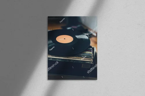 Nostalgiczne wibracje w odcieniach głębokiego granatu