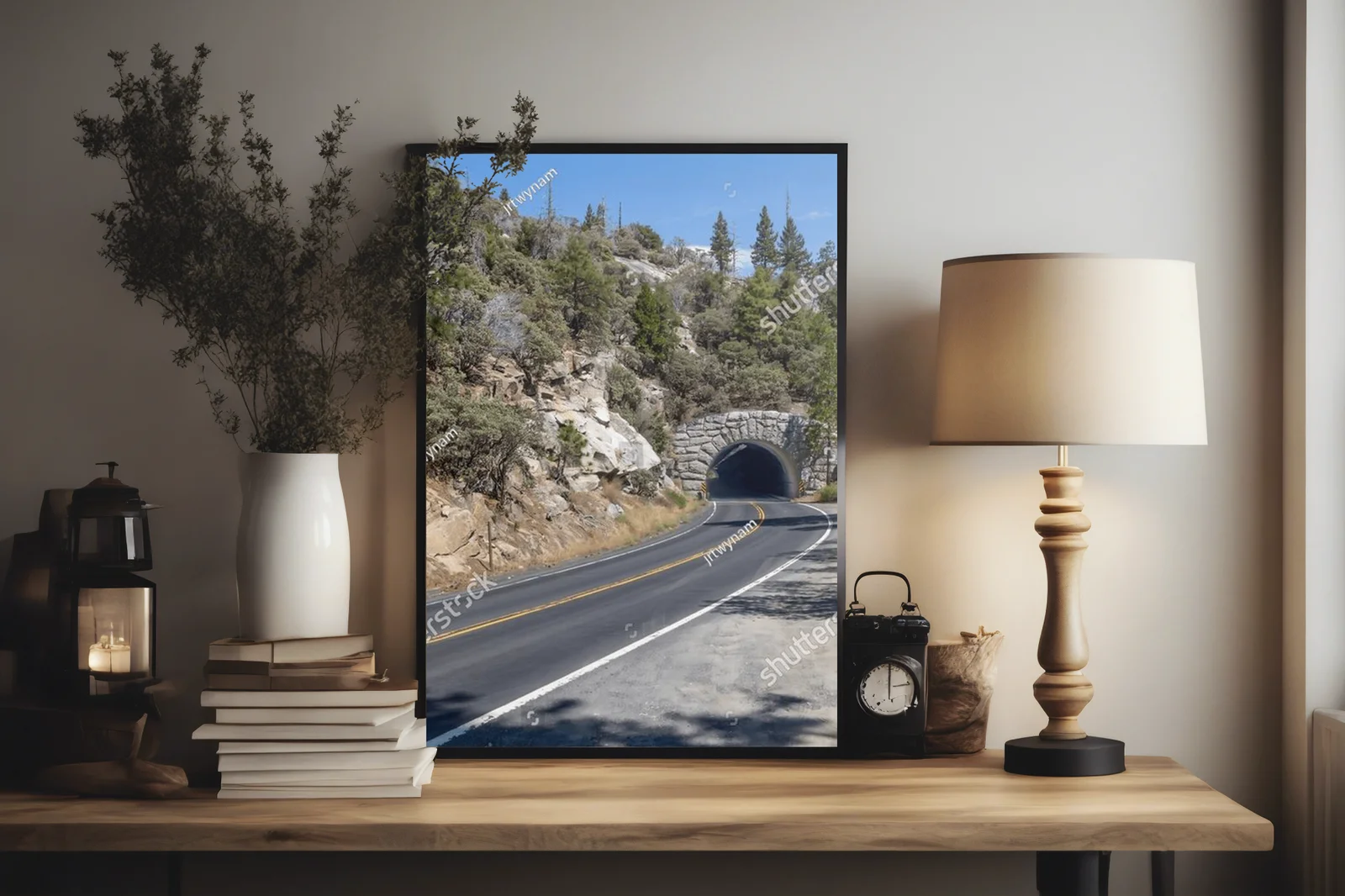 Urokliwe drogi górskie Yosemite w błękitnych tonach