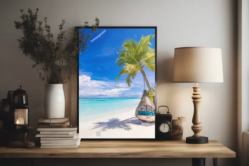 Rajska plaża z huśtawką w tropicalnej scenerii