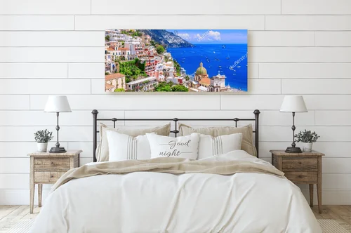Urokliwy widok na Positano z Amalfi
