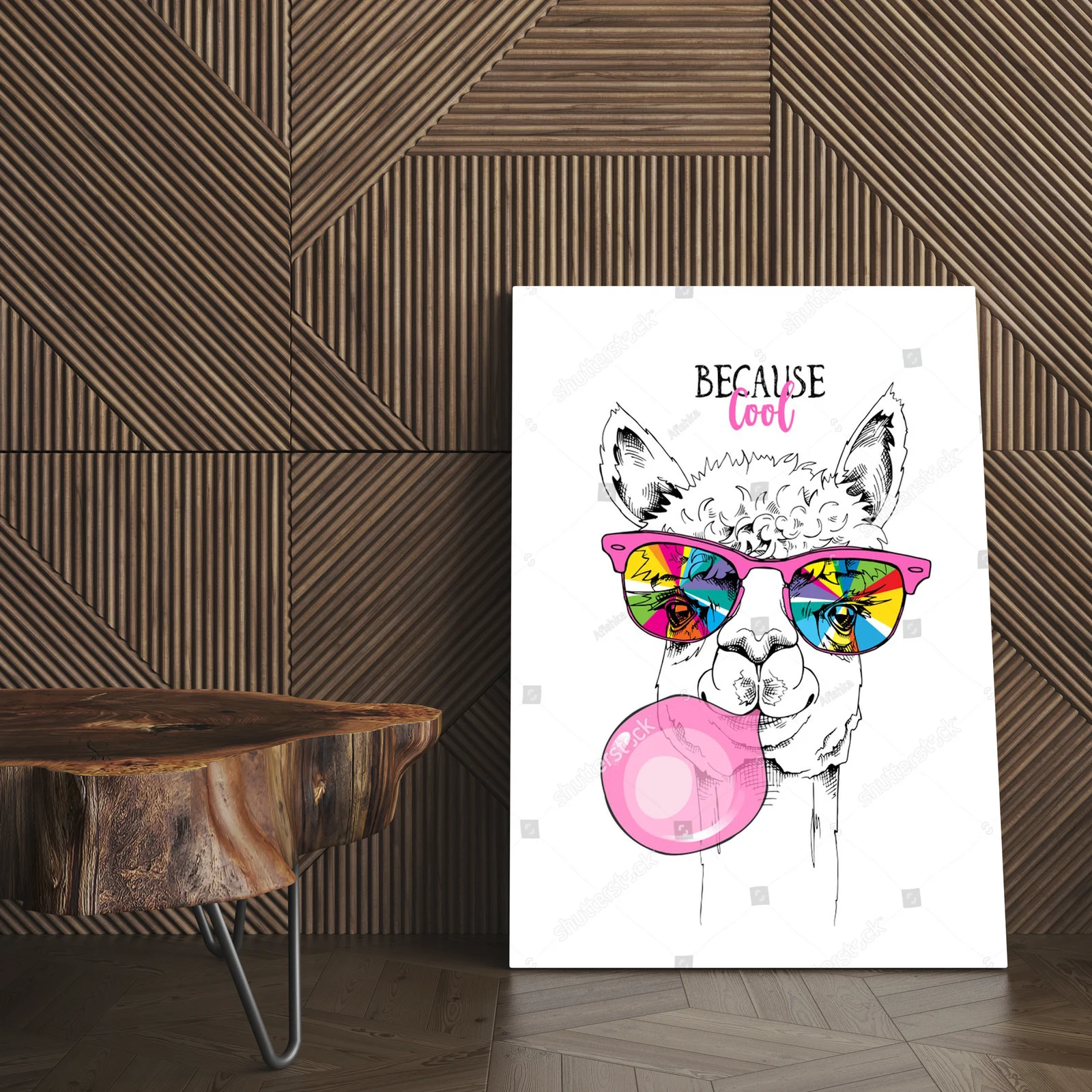 Funky lama w tęczowych okularach i różowej gumie