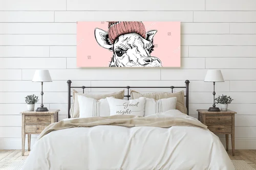 Funky żyrafa w różowej czapce z pomponem
