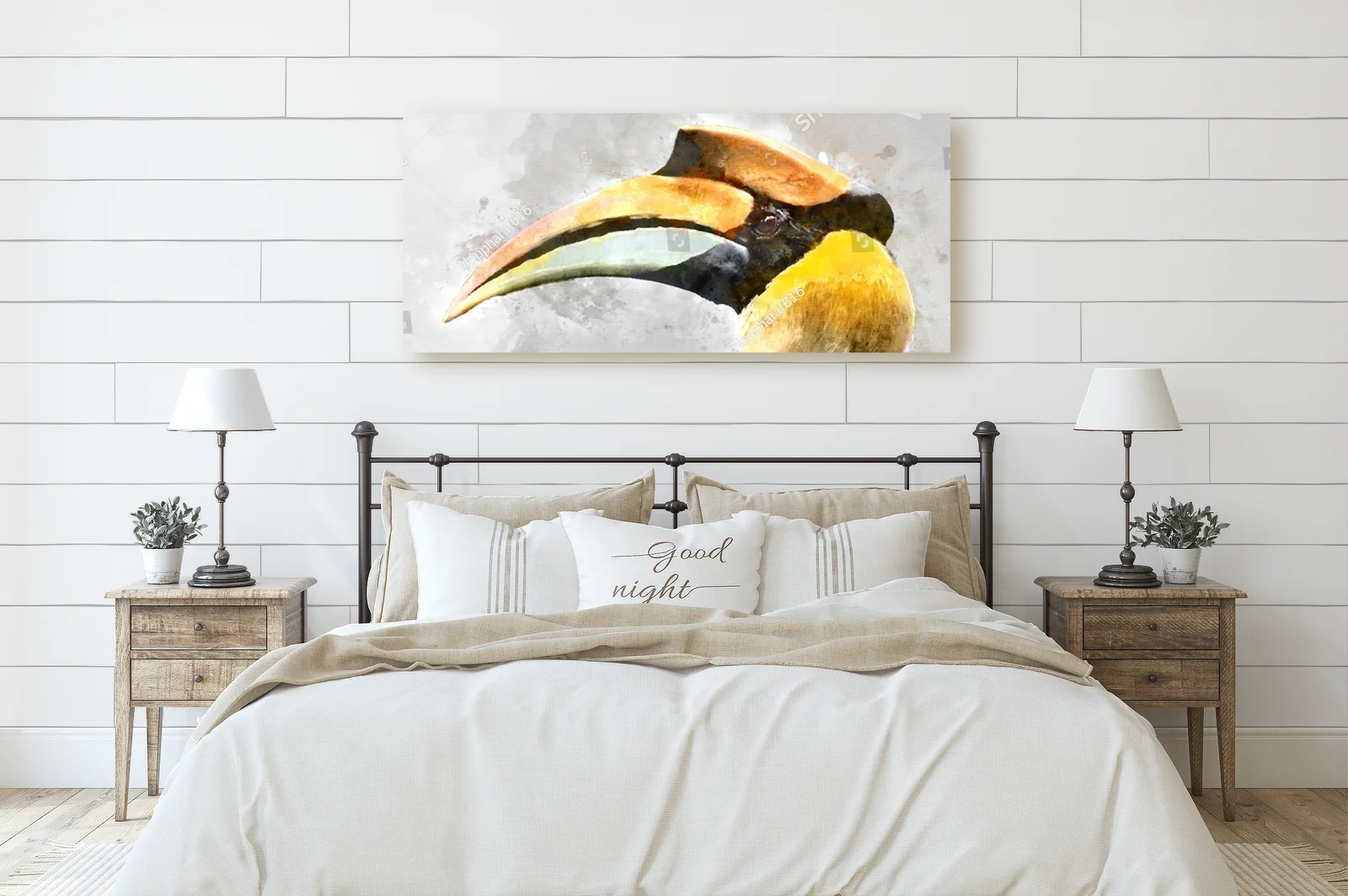 Zjawiskowy hornbill w odcieniach leśnej szarości