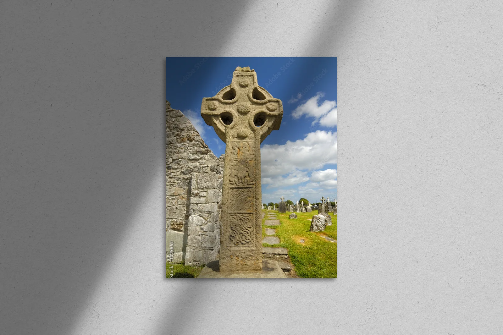 Celtycki krzyż Clonmacnoise: Esencja Irlandii