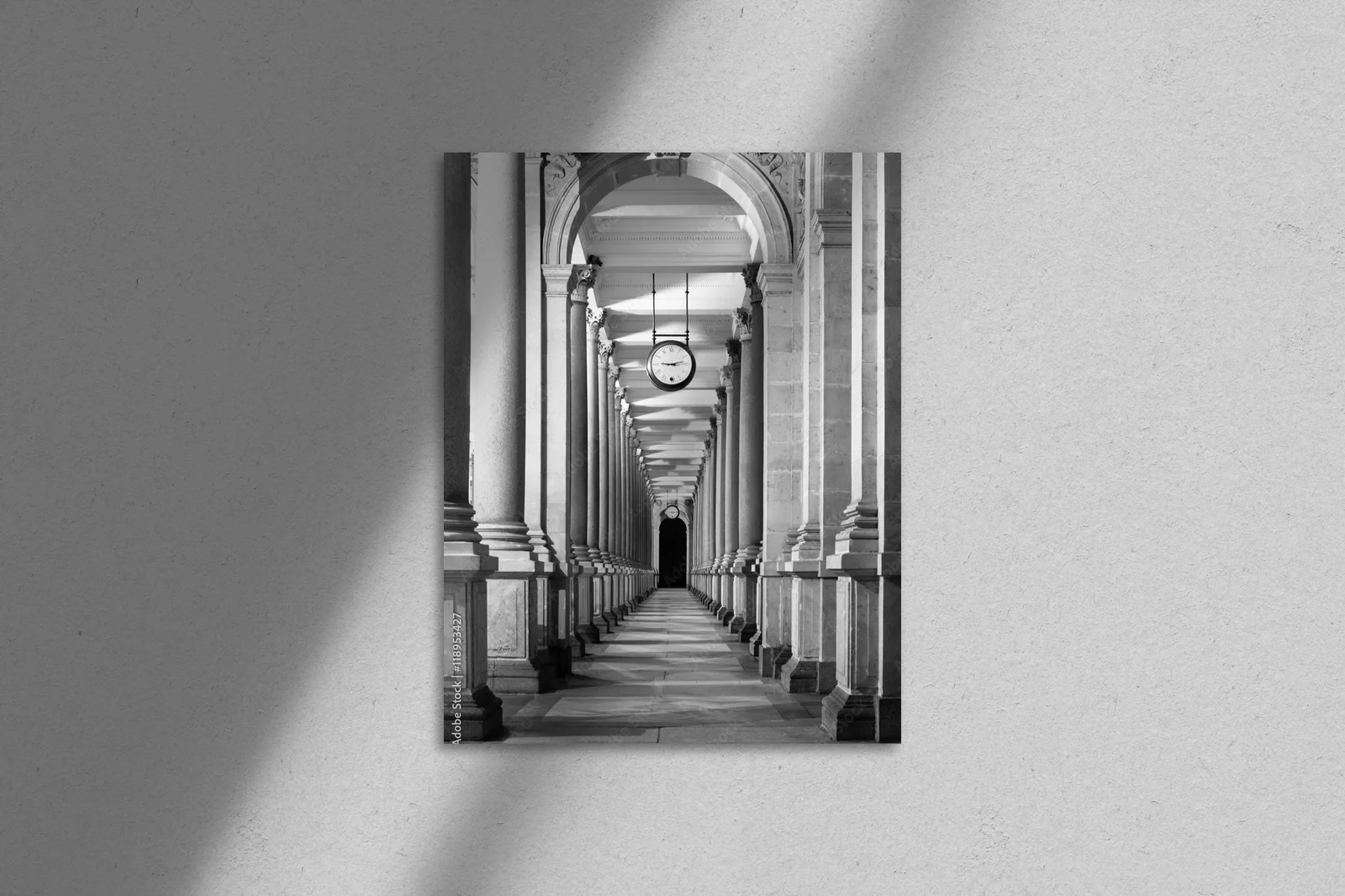 Elegancka architektura w monochromatycznych tonach