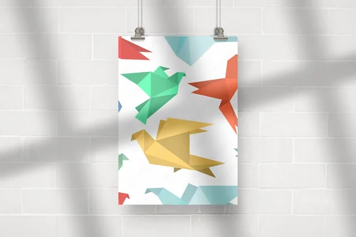 Papierowe ptaki w stylu origami - opuszczone w bieli