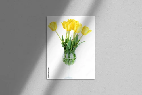 Eleganckie tulipany w wazonie - wiosenna finezja