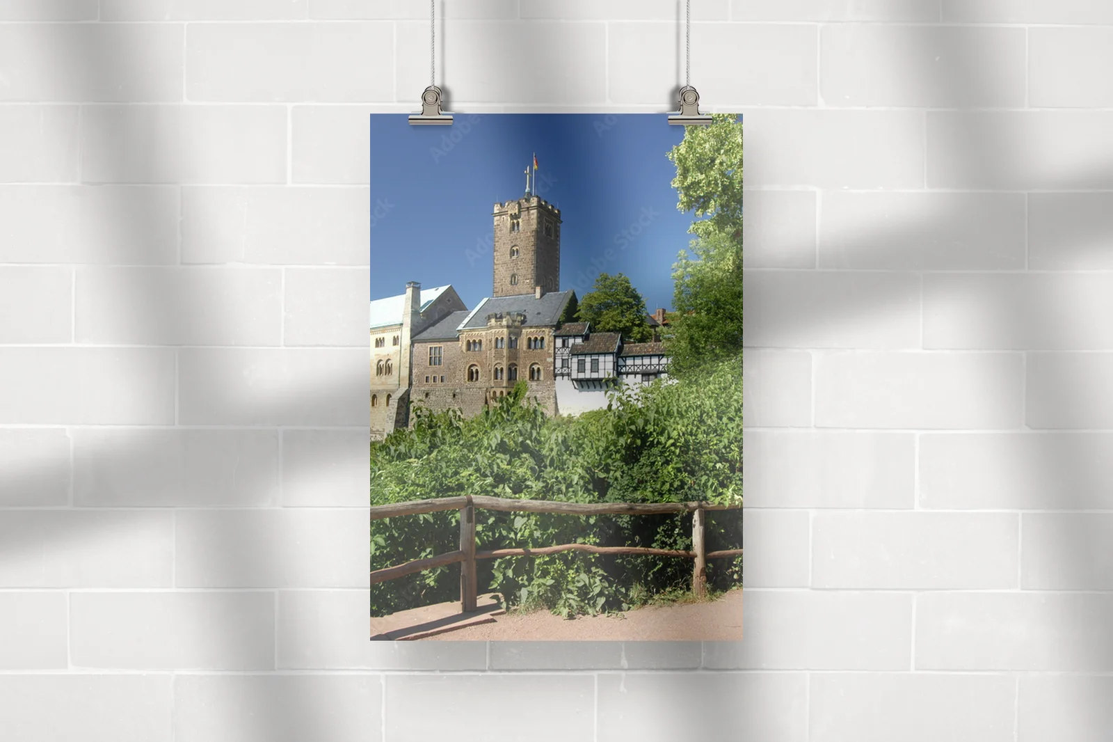 Zachwycająca panorama Wartburga w niebieskiej tonacji