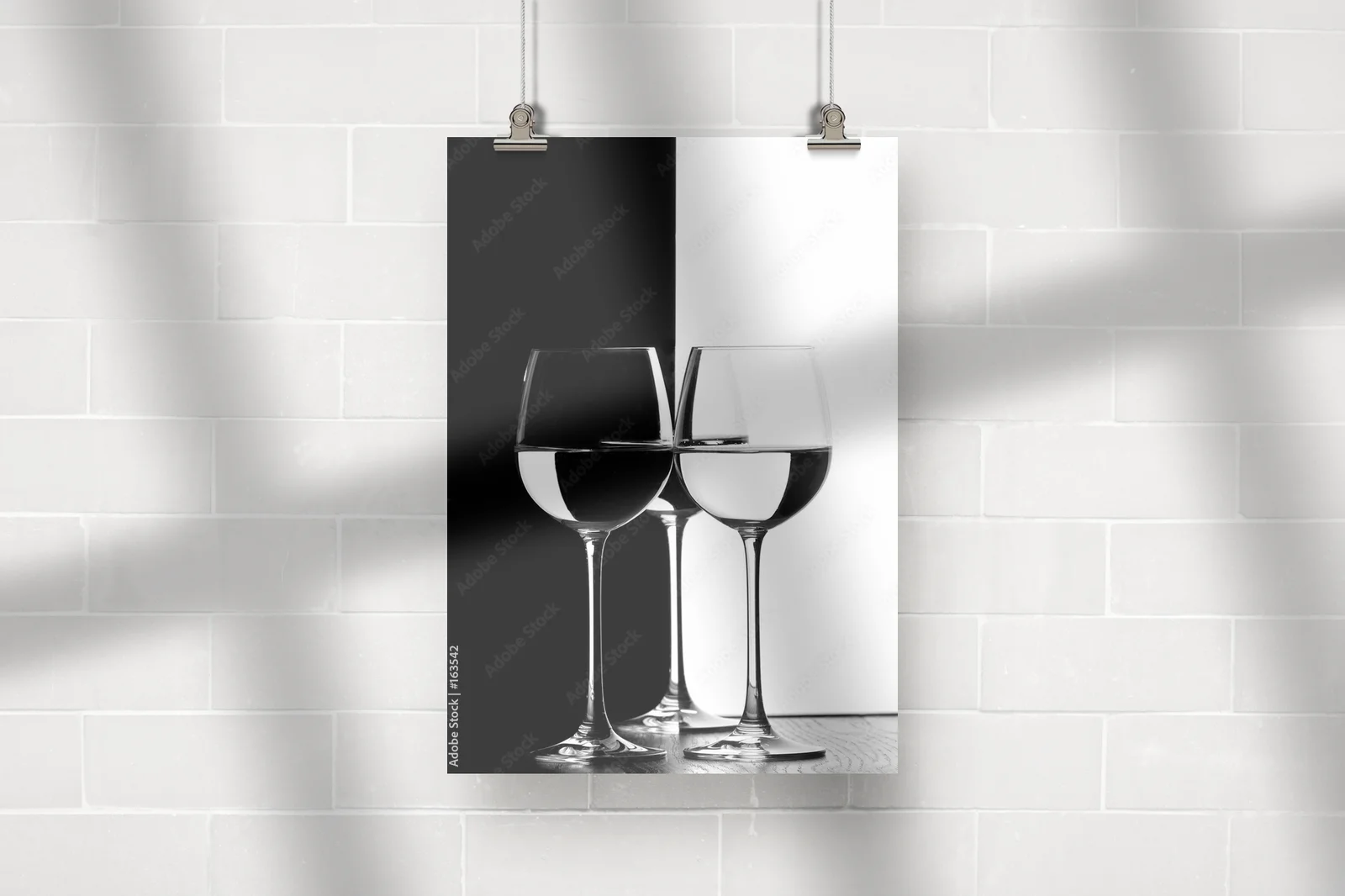 Trio eleganckich kieliszków w klasycznej czerni