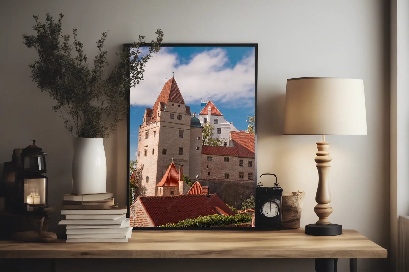 Elegancja zamku w delikatnych odcieniach szarości