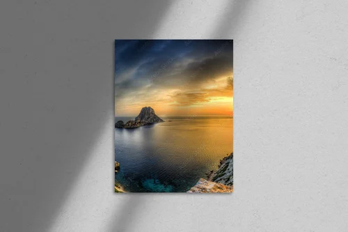 Magiczna Isla de Es Vedra w ciemnych tonach