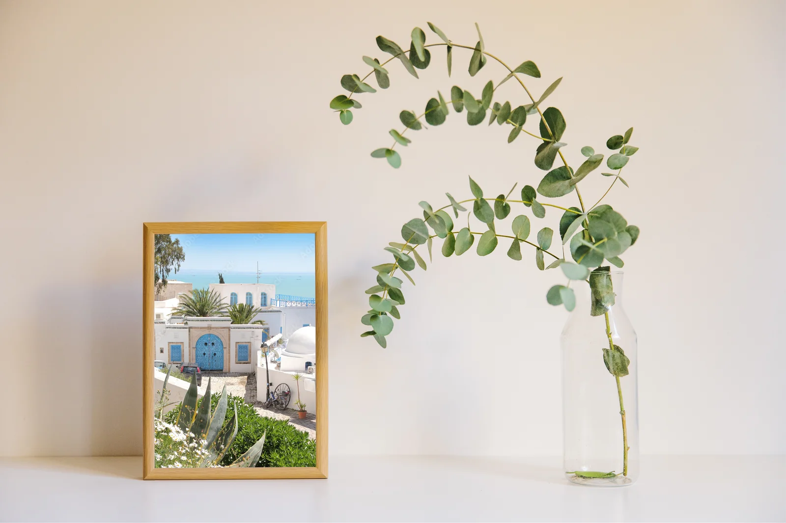 Urokliwy pejzaż Sidi Bou Said w pastelowych odcieniach