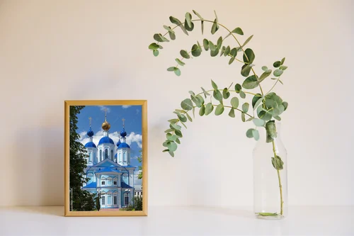 Inspirująca architektura w odcieniach nieba