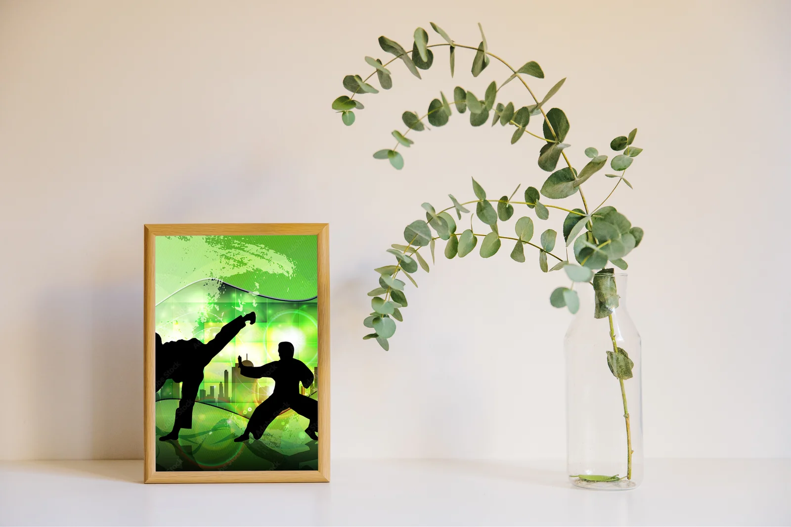 Energetyczny styl karate w odcieniach czerni