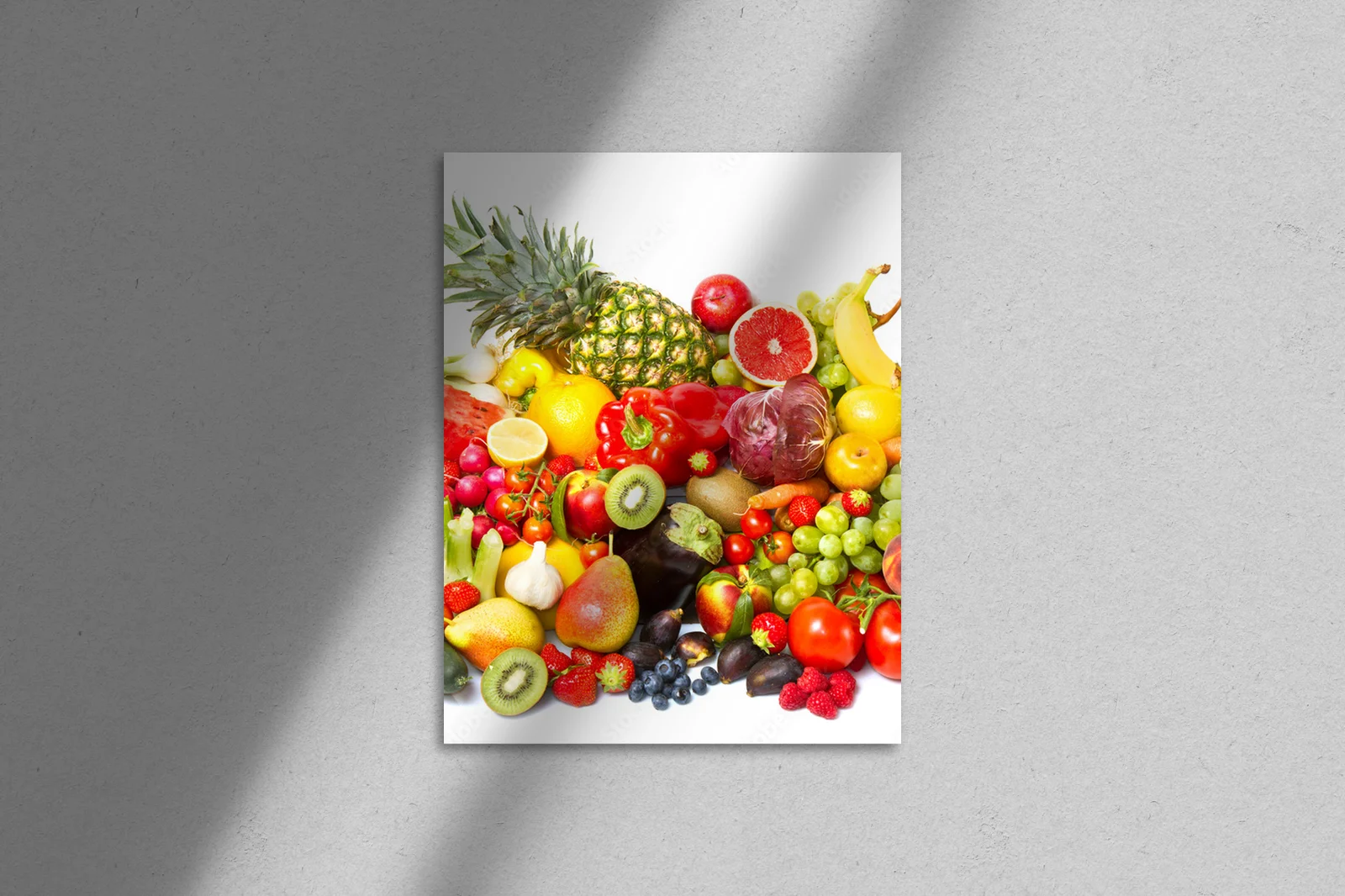 Witalna kompozycja owoców i warzyw w naturalnych tonach