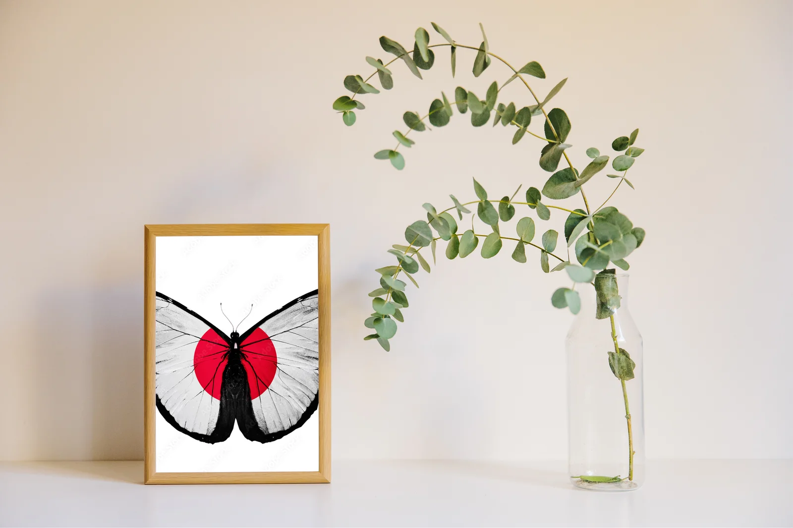 Witać wiosnę: Motyl w kolorach Japonii