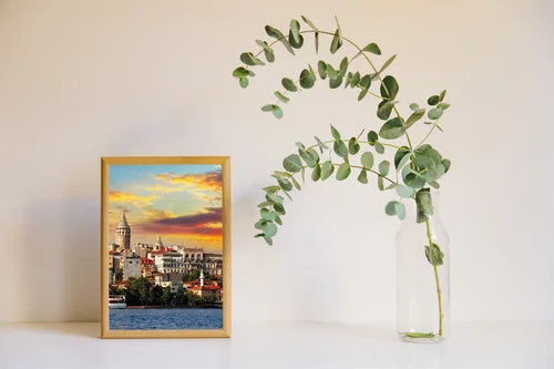 Zachwycający zachód słońca nad dzielnicą Galata