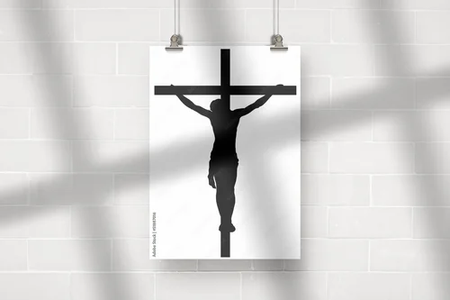 Misterne sylwetki w bieli i czerni - symbol ducha
