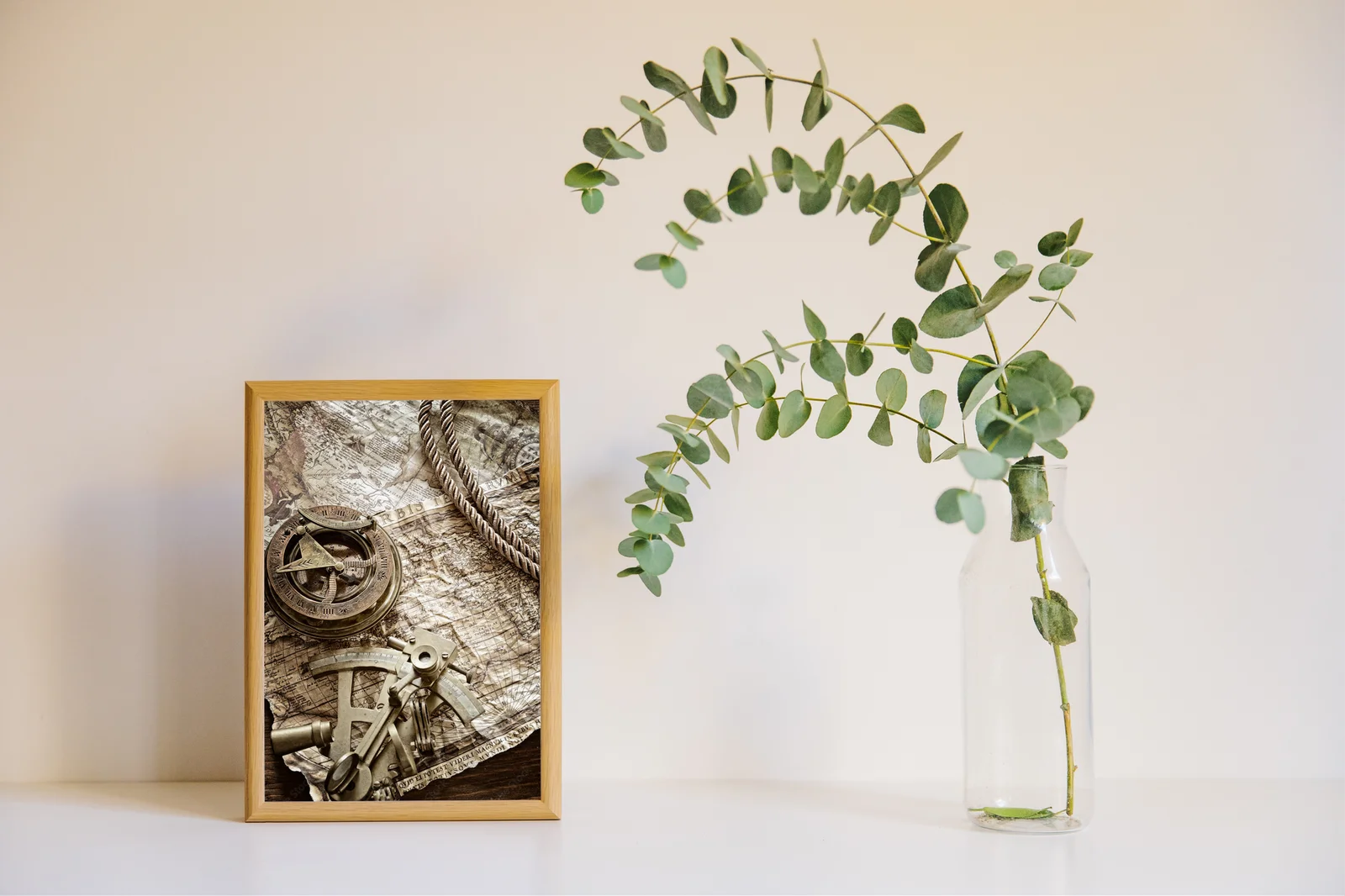 Wzruszające vintage marine still life w głębokich barwach