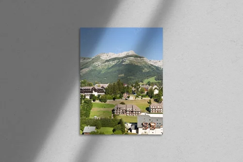 Panorama gór Vercors w letniej scenerii