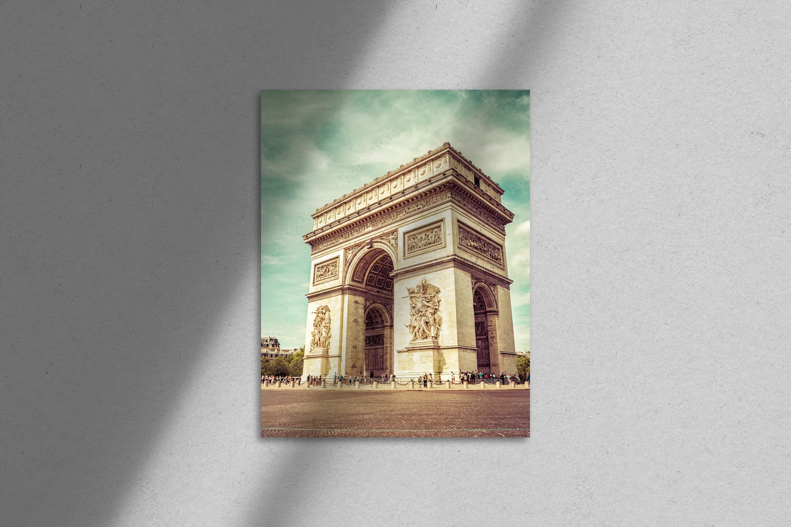 Arc de Triomphe - symbol paryskiej elegancji