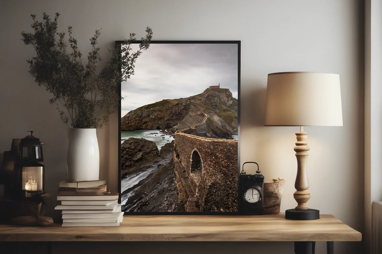 Urok Sant Juan de Gaztelugatxe w pastelowych tonach