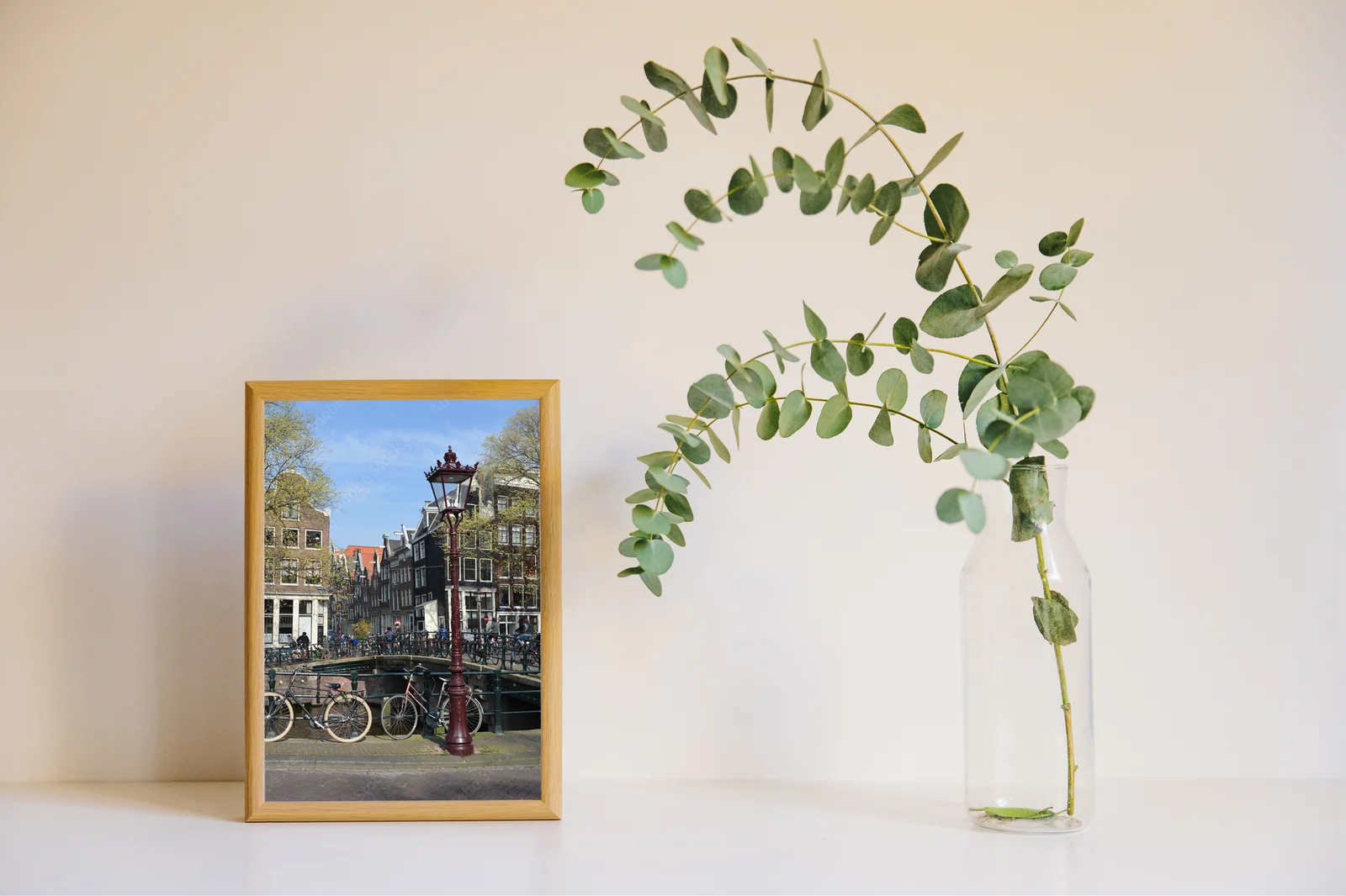 Zachwycające kanały Amsterdamu w pastelowych tonach