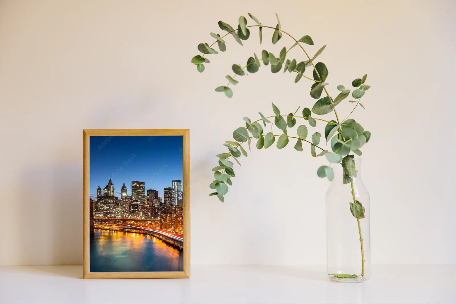 Zmierzch nad Nowym Jorkiem: Brooklyn Bridge w blasku