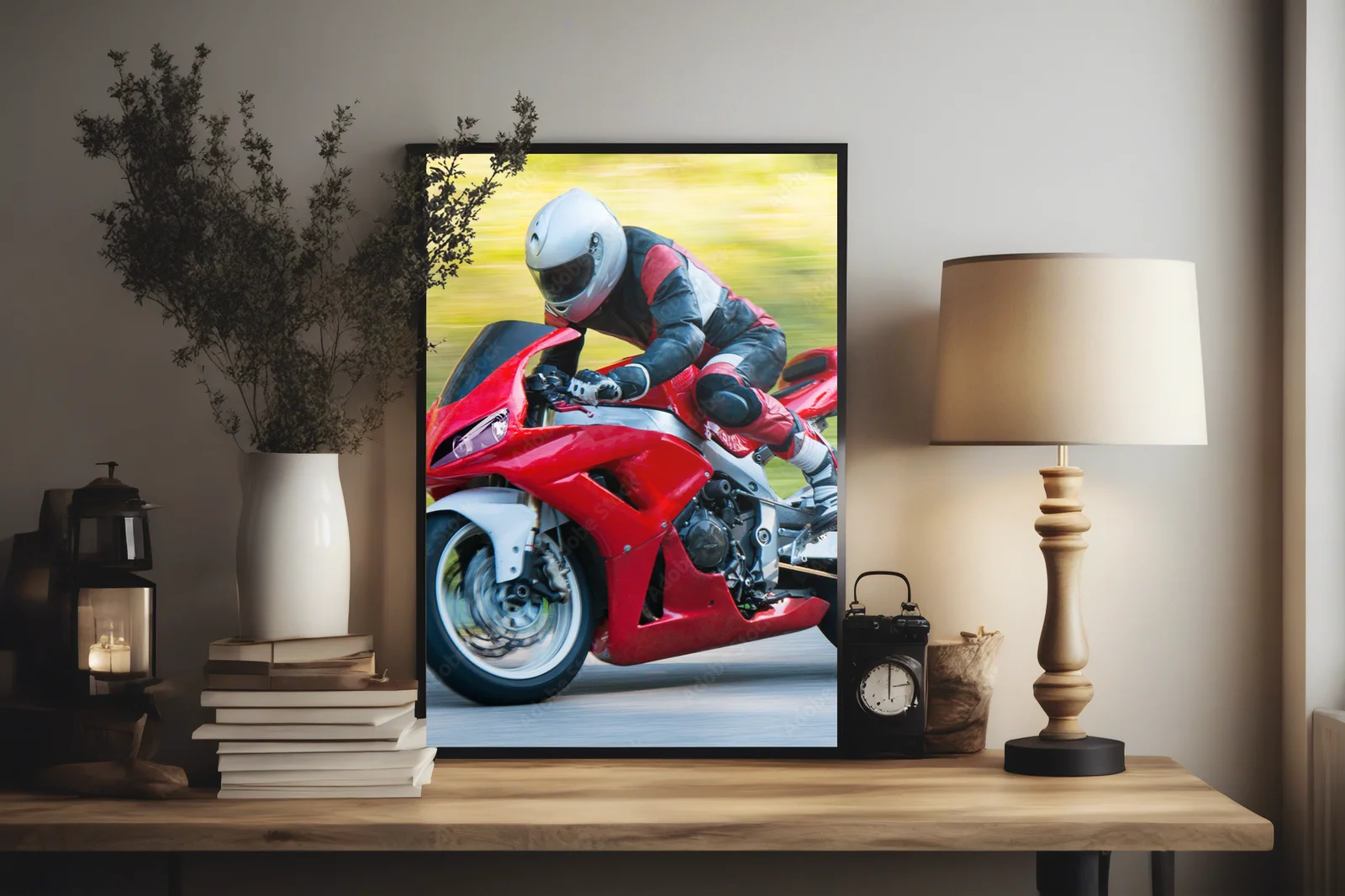 Wyjątkowy wyścig motocyklowy w subtelnych odcieniach