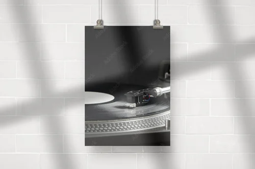 Wibracje analogowego brzmienia w mrocznych barwach