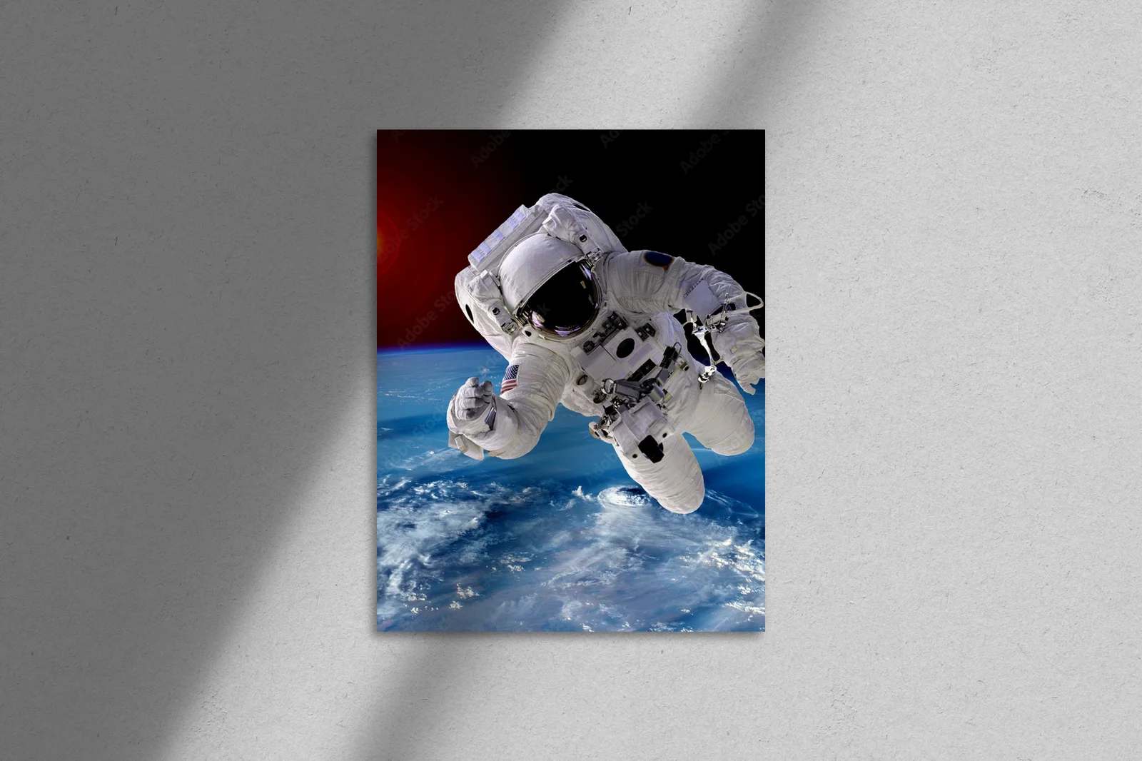 Kosmicznie fascynująca kompozycja astronauty i meteorytu