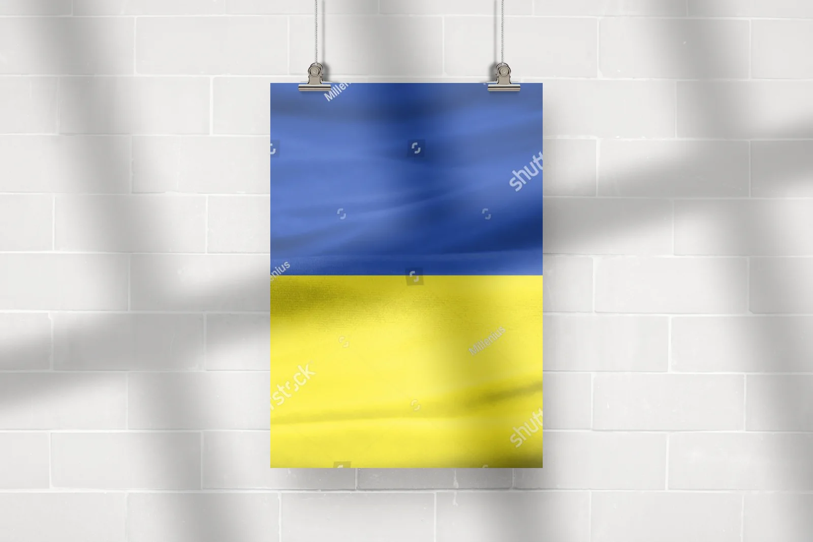 Powiew wolności: Flaga Ukrainy w niebieskich odcieniach