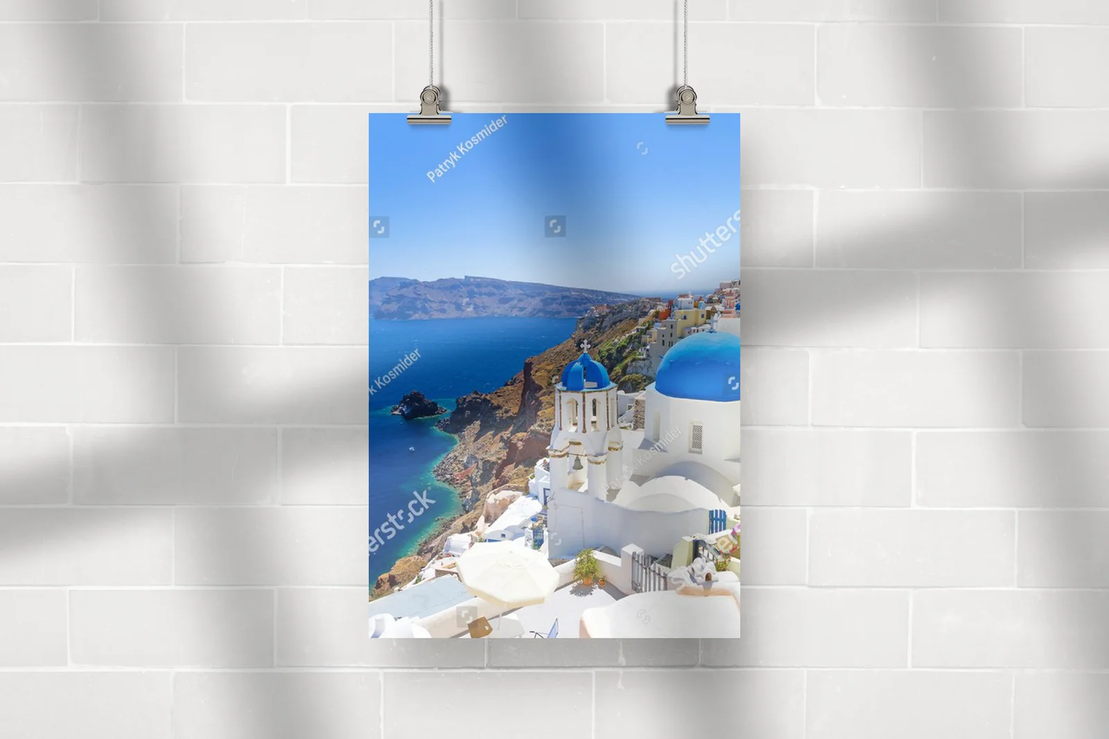 Biało-niebieska architektura Oia w Santorini