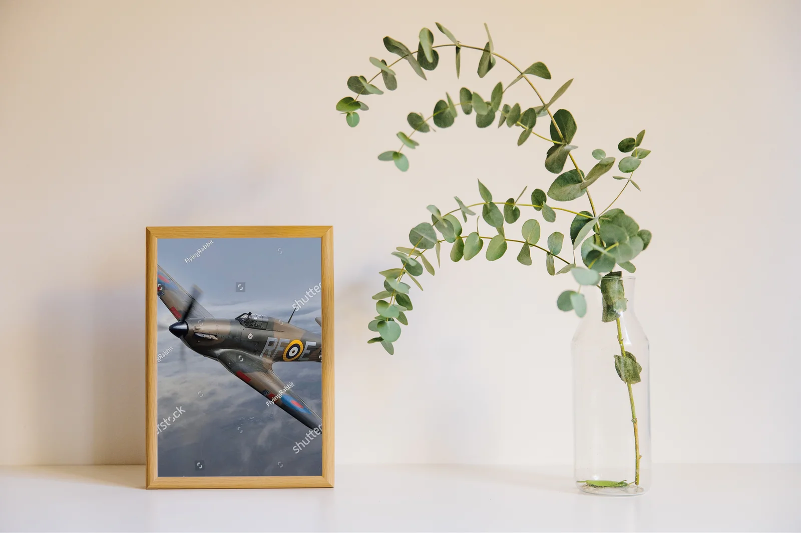 Ikoniczny RAF Hawker Hurricane Mk1 w nostalgicznych barwach