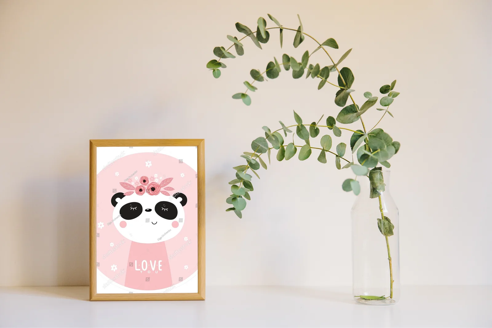 Uroczy panda na różowym tle w stylu skandynawskim