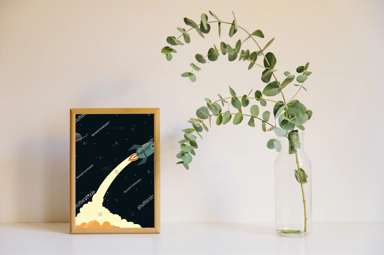Futurystyczny start rakiety w nocnym niebie