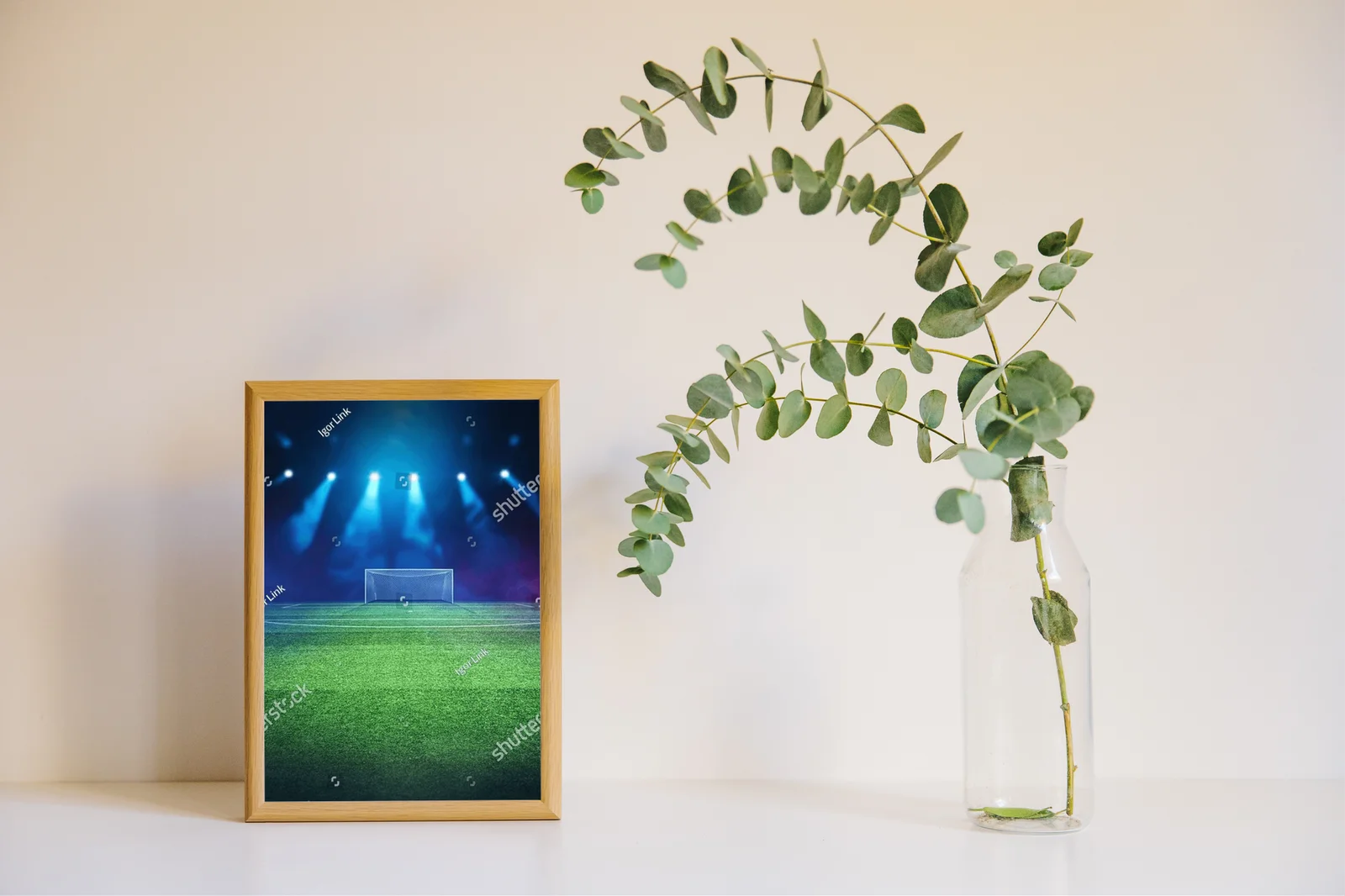 Magiczny stadion w nocnej symfonii barw
