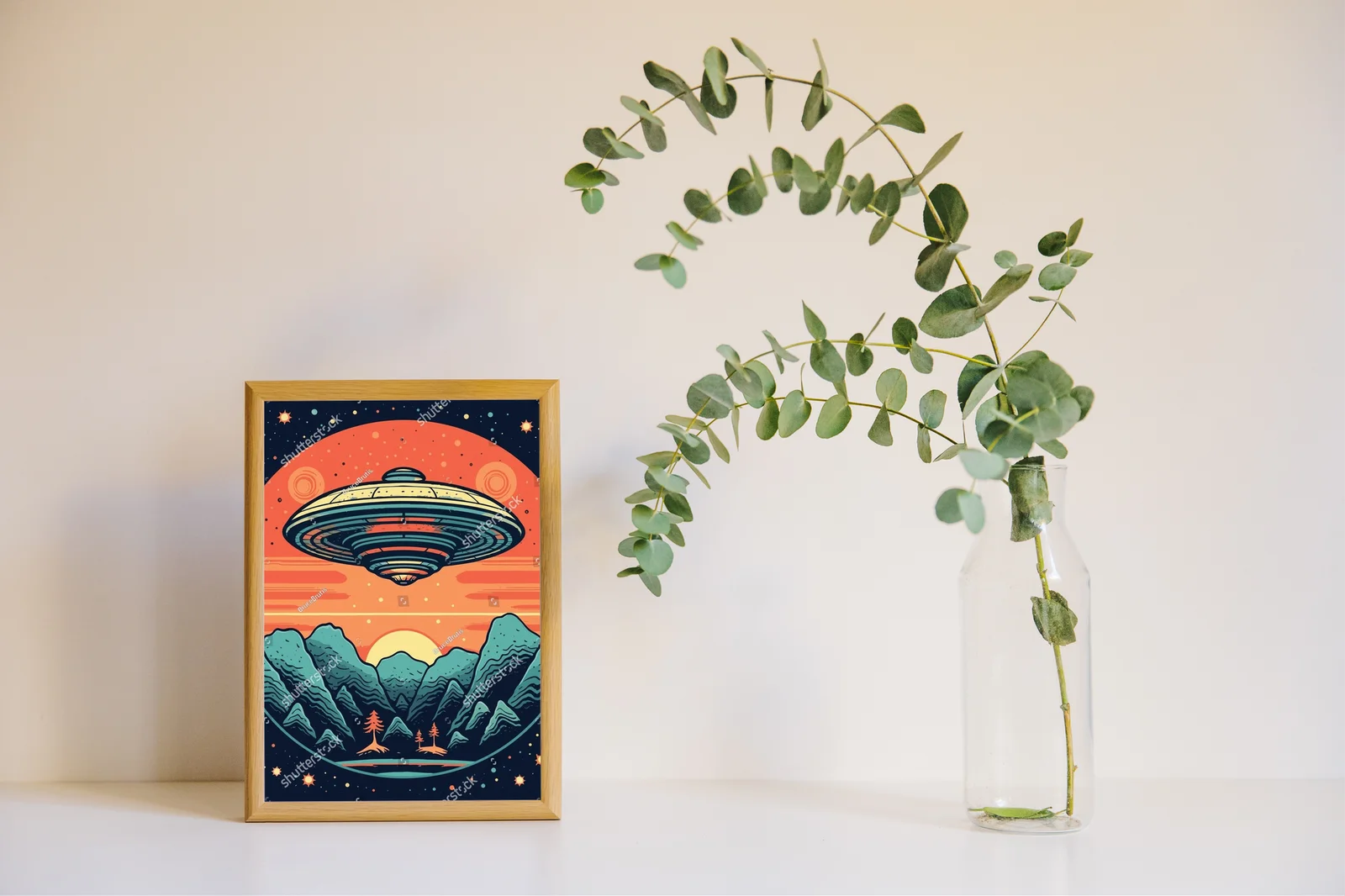 Kosmiczna podróż w stylu retro z UFO