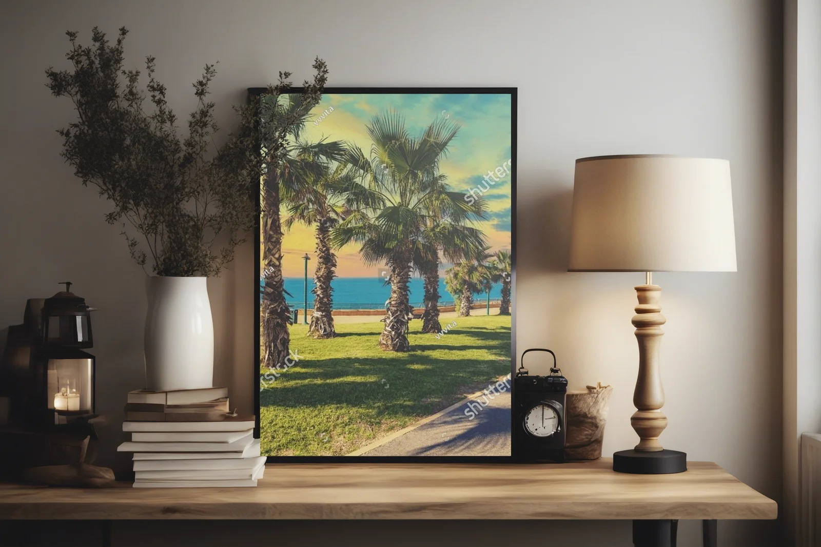Tropikalna promenada pełna palm i morskiej bryzy
