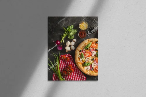 Zmysłowa włoska pizza w intensywnych barwach