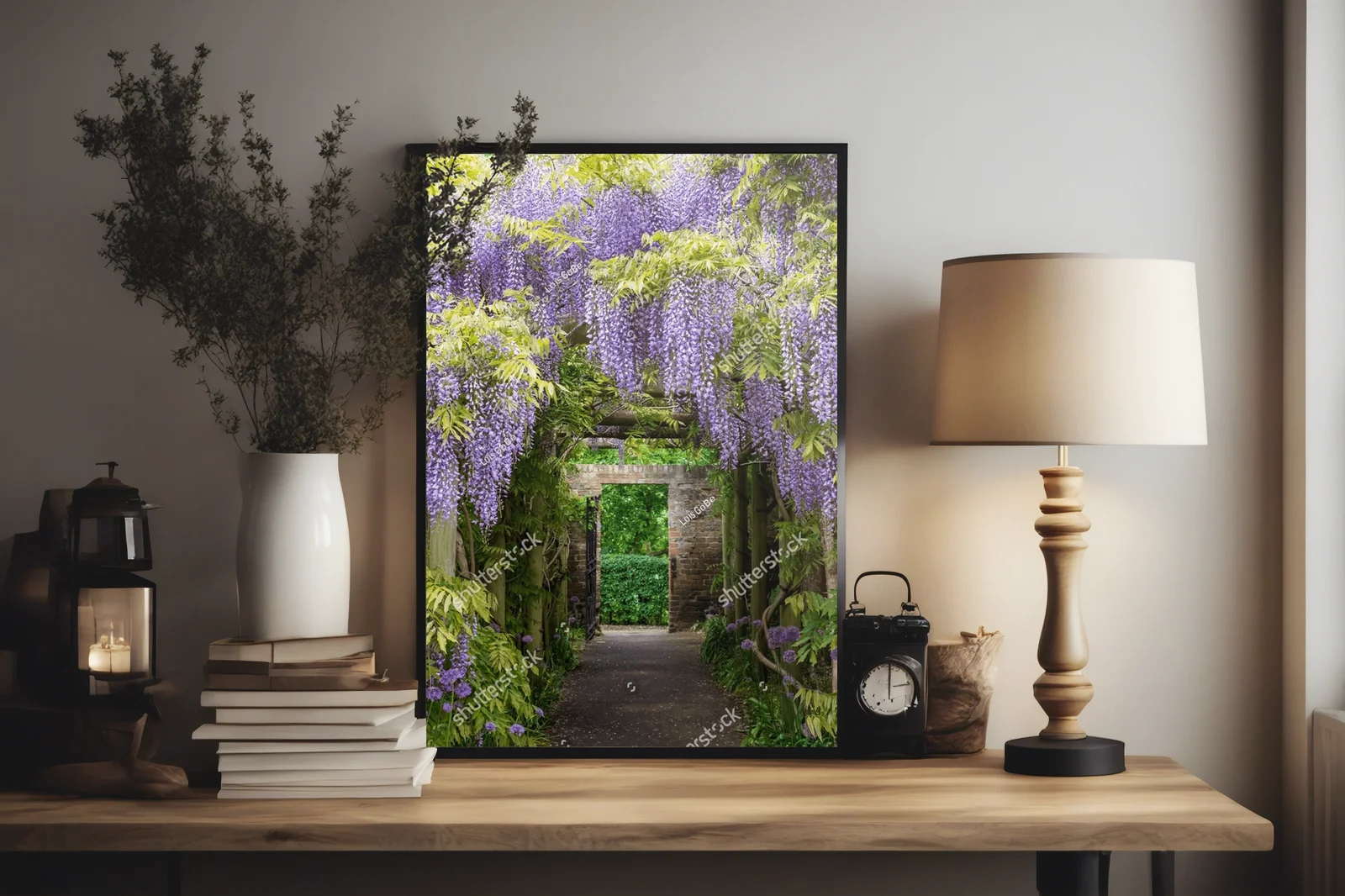 Magia wisteri w tunelu w Eastcote