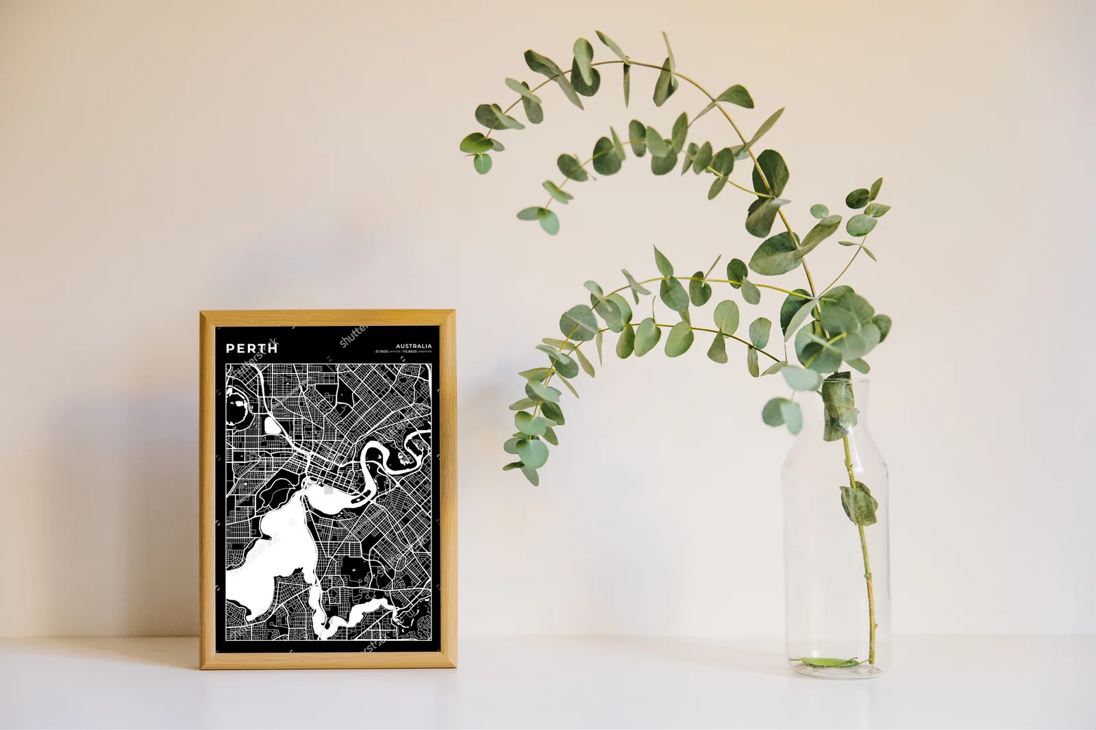 Mistyka ulic Perth w minimalistycznej aranżacji