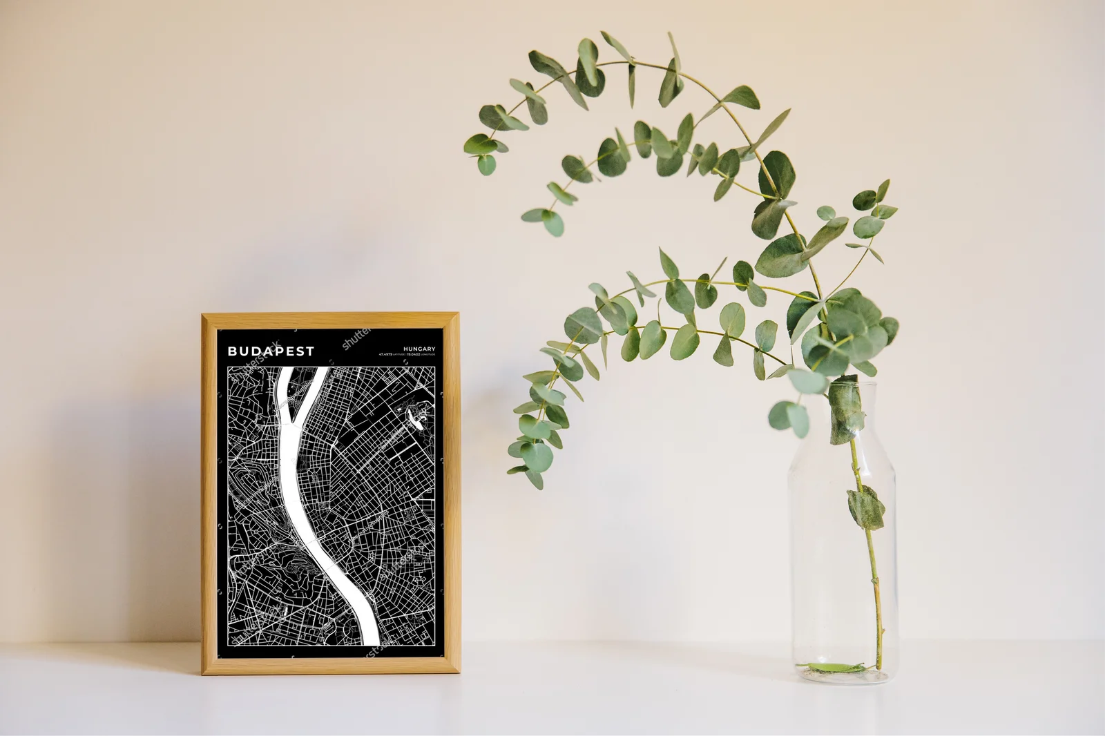 Zjawiskowa Mapa Budapesztu w Monochromatycznych Barwach