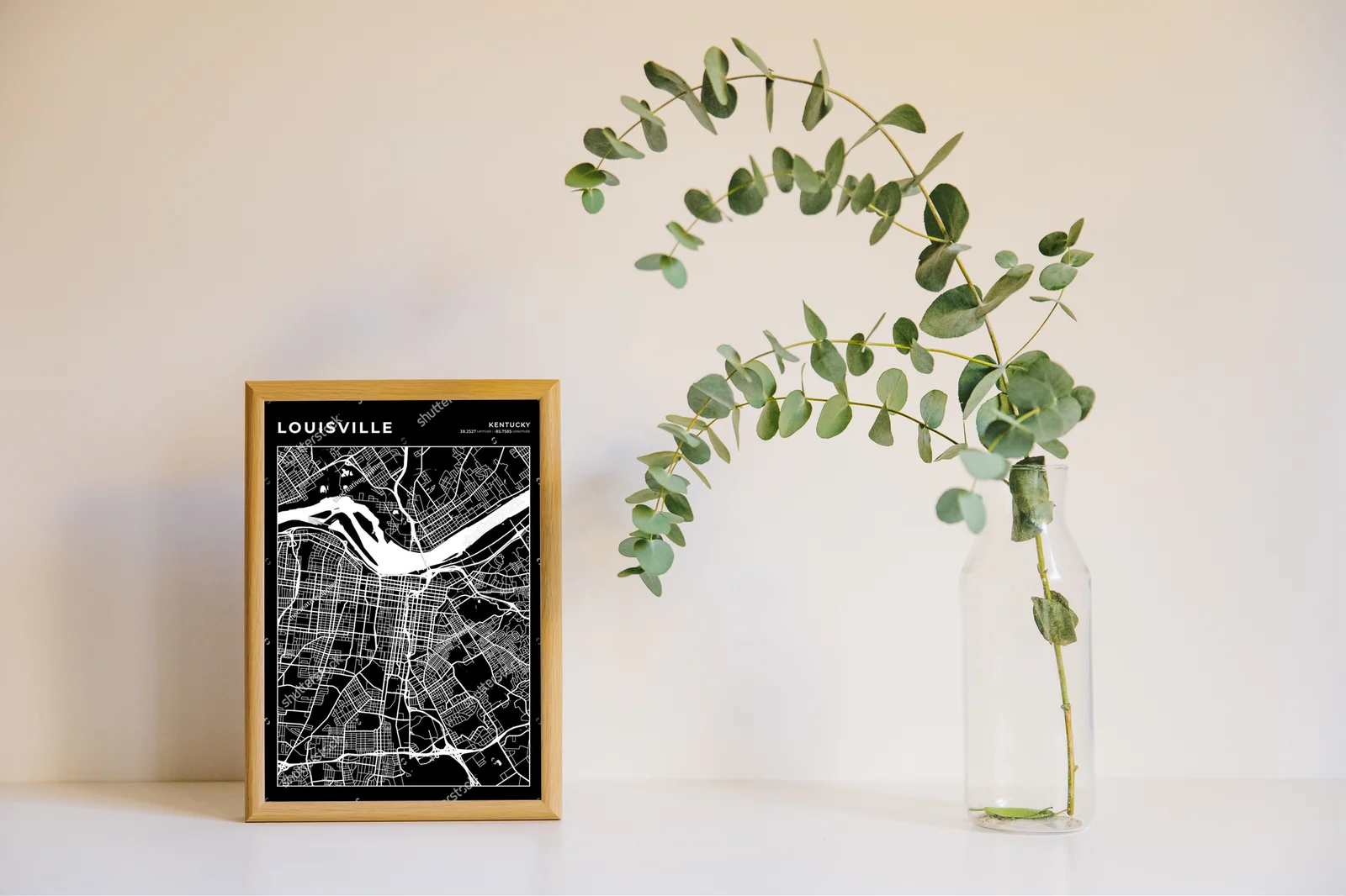 Elegancka mapa Louisville w czarnej tonacji