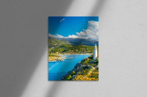Panoramiczny widok na Port de Sóller w Majorce
