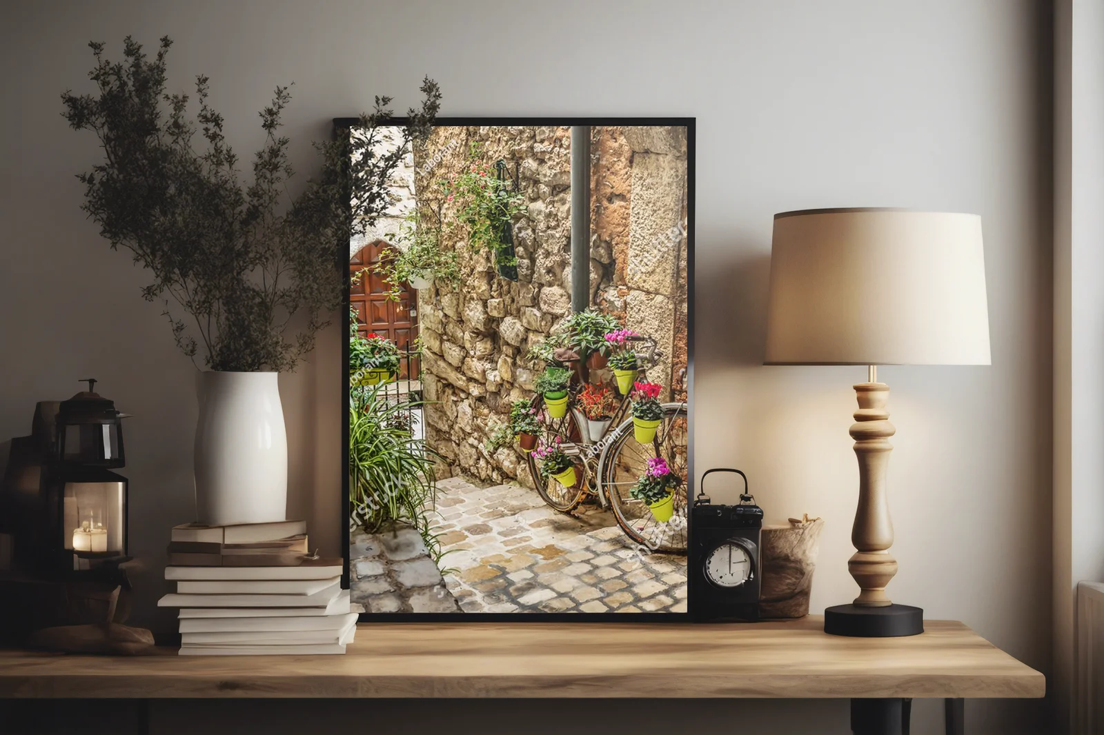 Urokliwa ulica starówki Tourrettes-sur-Loup
