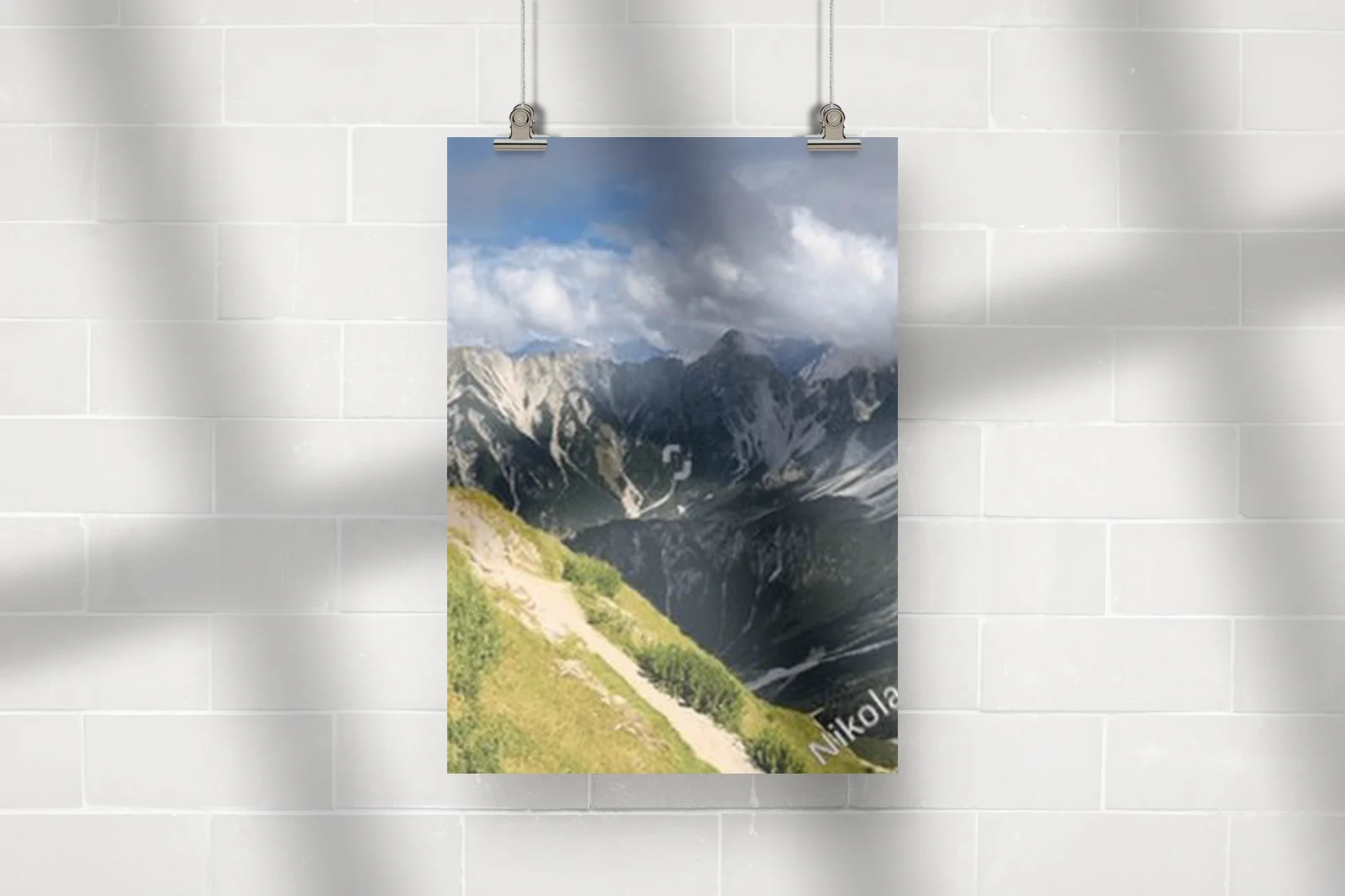 Panoramiczne widoki Karwendel w letniej aurze