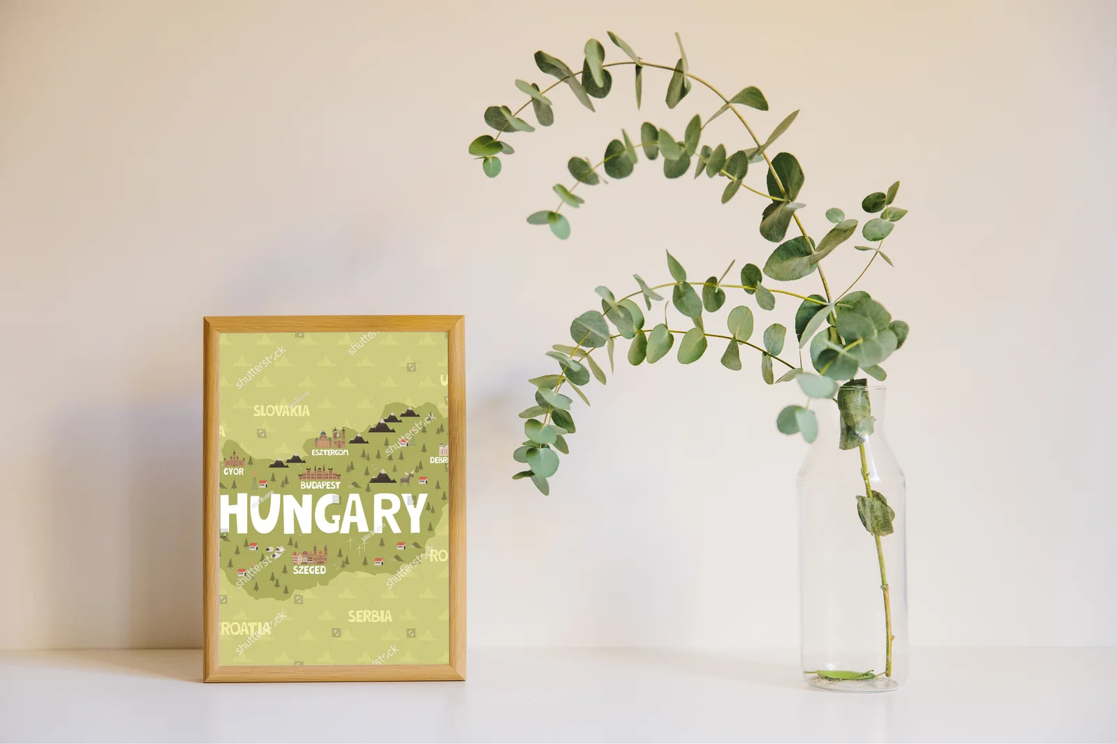 Nowoczesna ilustracja mapy Węgier w stonowanych kolorach