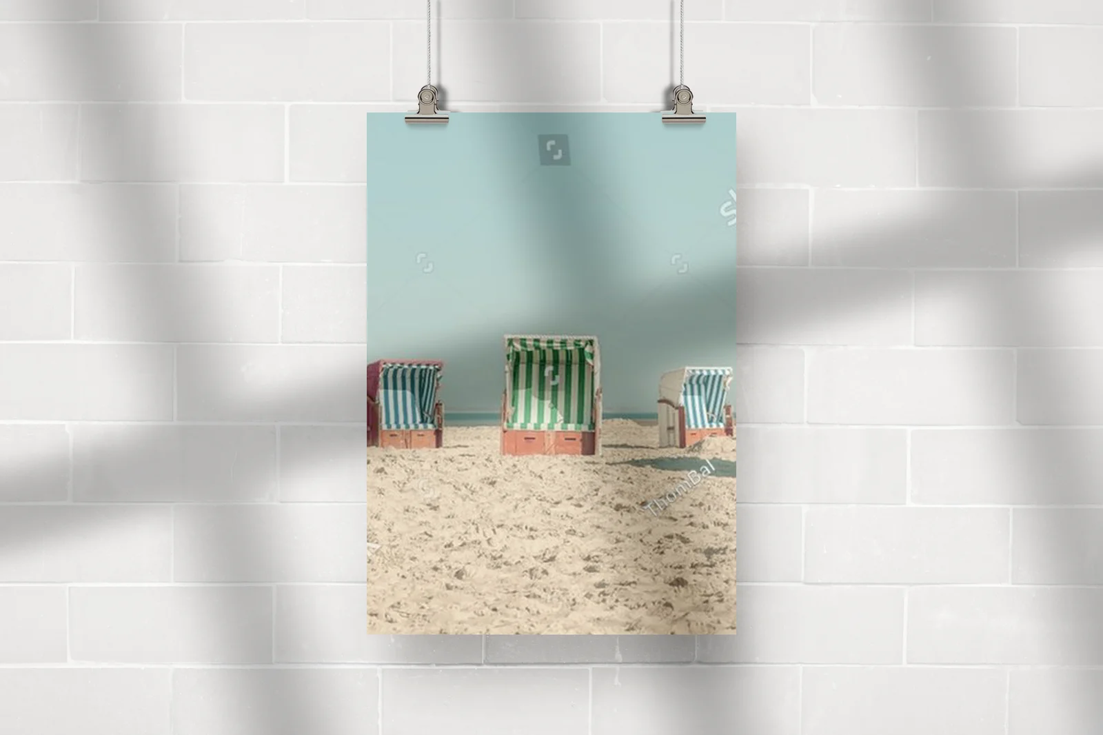 Kolorowa nostalgiczna plaża nad Bałtykiem