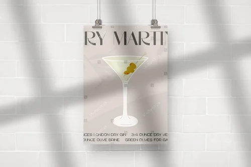Elegancki koktajl Dry Martini w letnim stylu